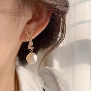 Luxury Pearl Drop Earrings